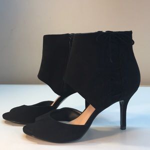 Nine West Black Faux Suede OpenToe Heels Size 5.5